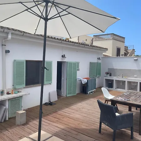 House Mallorca * كالا بي